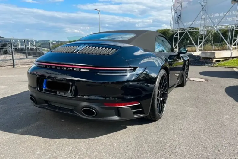 Porsche 992 din 2022 cu 9.750 km - oferta POR113615 - foto 5