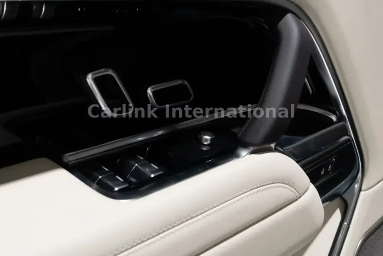 Land Rover Range Rover din 2025 cu 30 km - oferta LAN113616 - foto 17