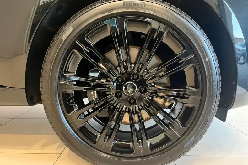 Land Rover Range Rover din 2025 cu 950 km - oferta LAN113618 - foto 14