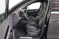 Porsche Cayenne din 2025 cu 9.300 km - oferta POR113631 - foto 24