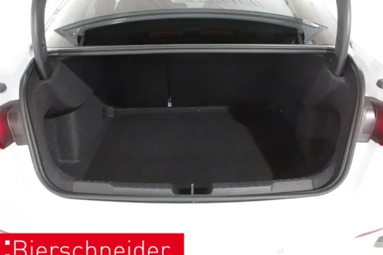 Audi A3 din 2024 cu 38.376 km - oferta AUD113634 - foto 10