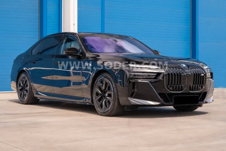 BMW M760 din 2025 cu 4.000 km - oferta BMW113640 - foto 1