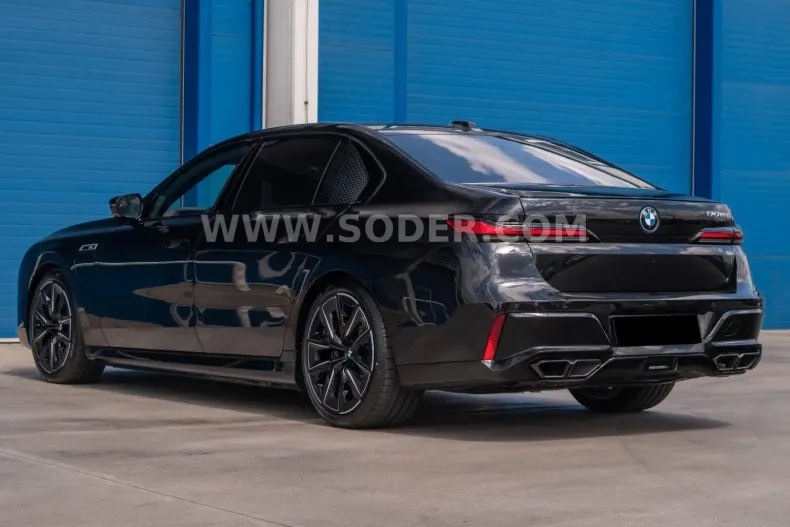 BMW M760 din 2025 cu 4.000 km - oferta BMW113640 - foto 5