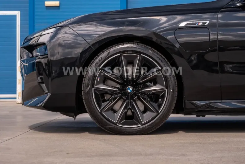 BMW M760 din 2025 cu 4.000 km - oferta BMW113640 - foto 13