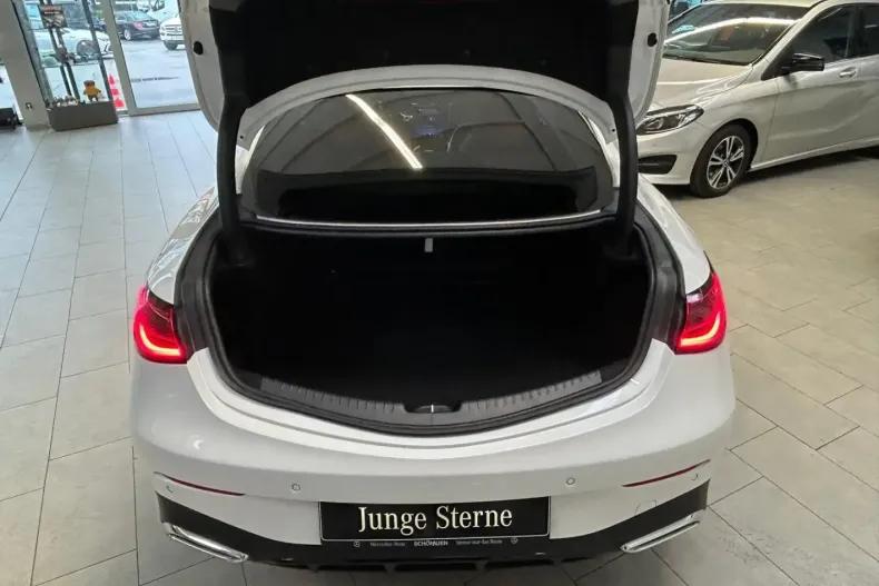 Mercedes-Benz CLE 300 din 2024 cu 10.400 km - oferta MER113642 - foto 14