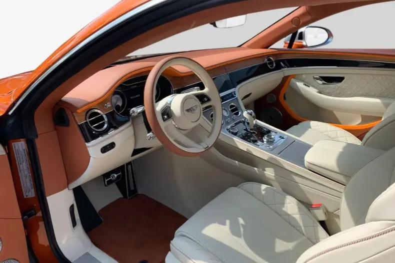 Bentley Continental din 2023 cu 1.111 km - oferta BEN113644 - foto 10