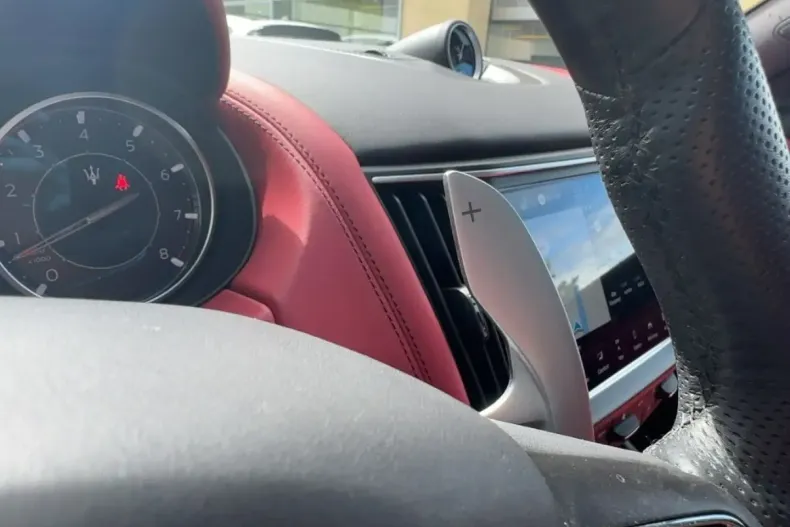 Maserati Levante din 2022 cu 47.892 km - oferta MAS113651 - foto 12