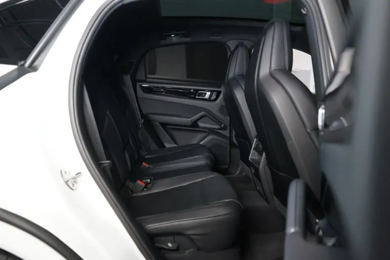 Porsche Cayenne din 2022 cu 30.760 km - oferta POR113656 - foto 15