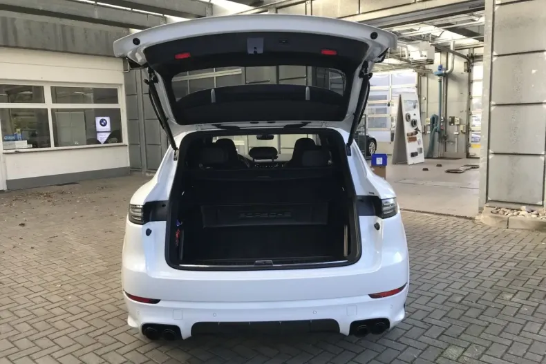 Porsche Cayenne din 2022 cu 58.500 km - oferta POR113657 - foto 23