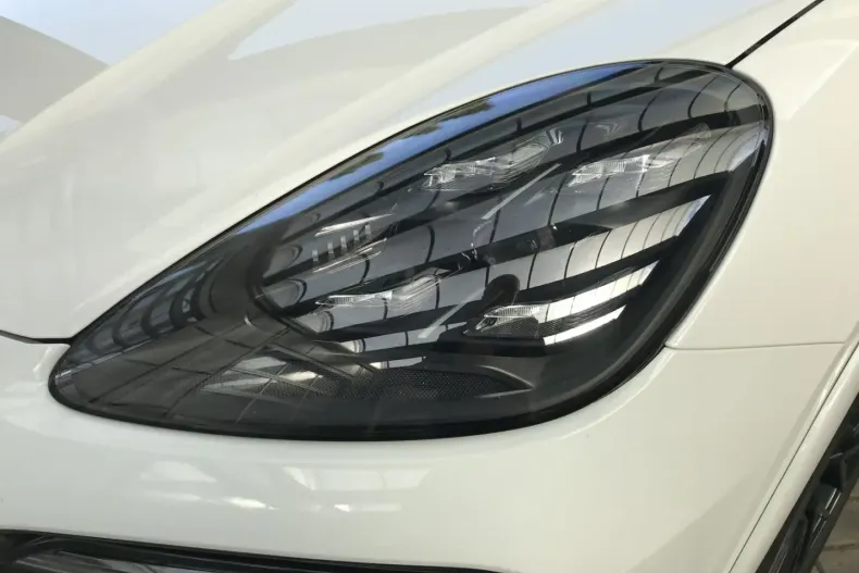 Porsche Cayenne din 2022 cu 58.500 km - oferta POR113657 - foto 27