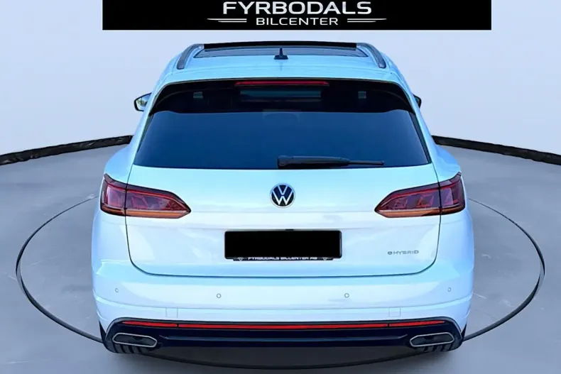 Volkswagen Touareg din 2021 cu 83.000 km - oferta VOL113660 - foto 6