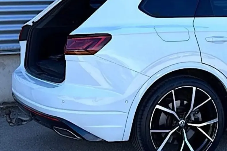 Volkswagen Touareg din 2021 cu 83.000 km - oferta VOL113660 - foto 22