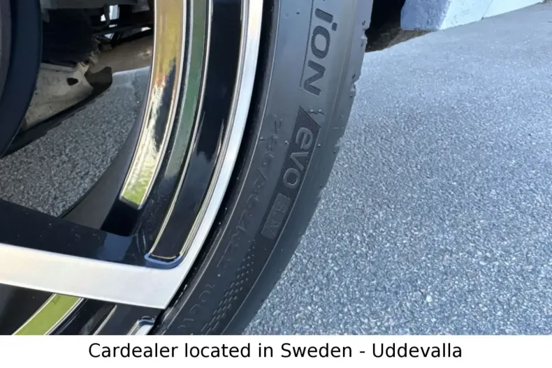 Volkswagen Touareg din 2021 cu 83.000 km - oferta VOL113660 - foto 25