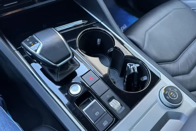 Volkswagen Touareg din 2021 cu 83.000 km - oferta VOL113660 - foto 29