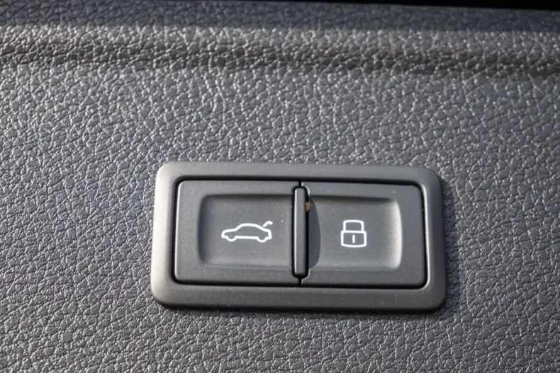 Audi Q5 din 2023 cu 42.399 km - oferta AUD113668 - foto 21