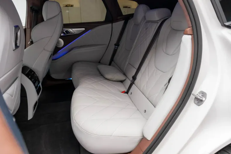 BMW XM din 2023 cu 16.800 km - oferta BMW113673 - foto 14