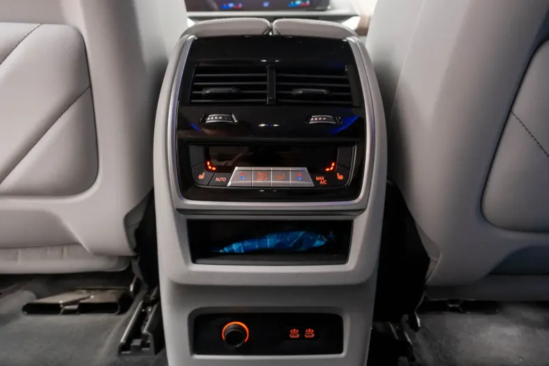 BMW XM din 2023 cu 16.800 km - oferta BMW113673 - foto 29