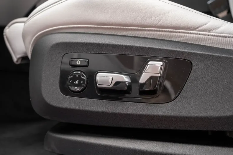 BMW XM din 2023 cu 16.800 km - oferta BMW113673 - foto 37