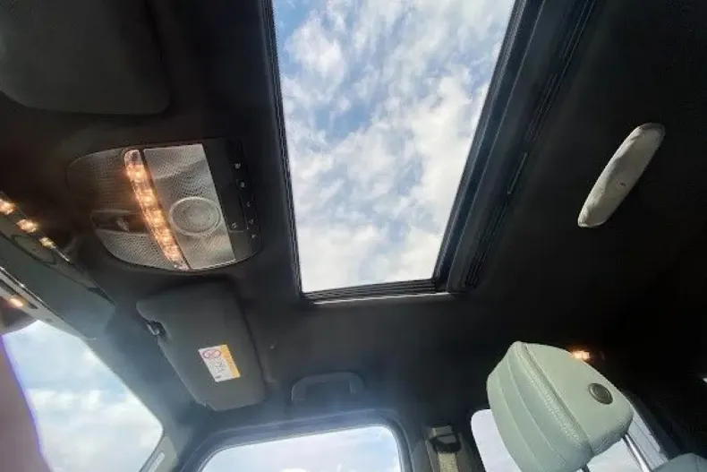 Mercedes-Benz G 63 AMG din 2025 cu 6.800 km - oferta MER113677 - foto 14