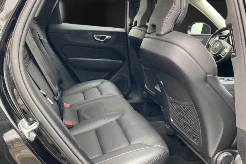 Volvo XC60 din 2020 cu 87.207 km - oferta VOL113680 - foto 16