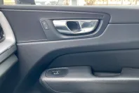 Volvo XC60 din 2020 cu 87.207 km - oferta VOL113680 - foto 25