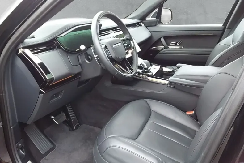 Land Rover Range Rover Sport din 2024 cu 11.682 km - oferta LAN113688 - foto 7