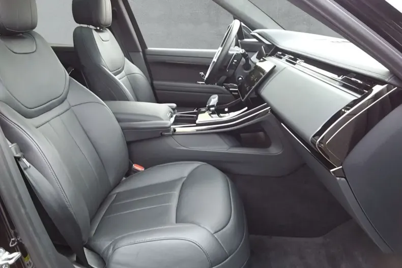 Land Rover Range Rover Sport din 2024 cu 11.682 km - oferta LAN113688 - foto 10