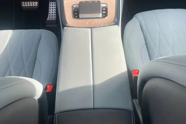 Mercedes-Benz G 63 AMG din 2024 cu 3.100 km - oferta MER113691 - foto 3