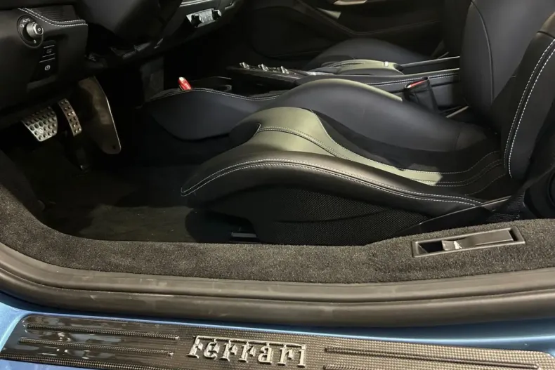 Ferrari F8 din 2022 cu 3.018 km - oferta FER113693 - foto 12