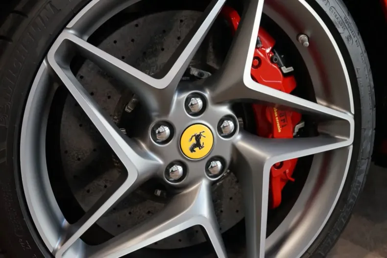 Ferrari F8 din 2022 cu 23.000 km - oferta FER113694 - foto 8