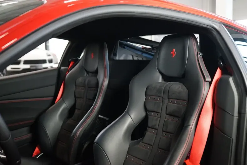 Ferrari F8 din 2022 cu 23.000 km - oferta FER113694 - foto 14