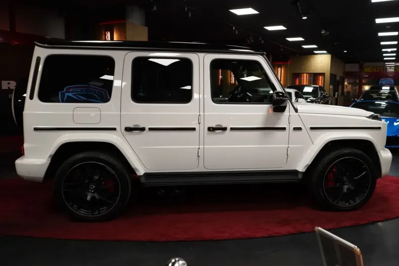 Mercedes-Benz G 63 AMG din 2025 cu 9.600 km - oferta MER113696 - foto 28
