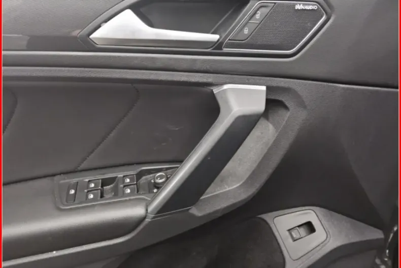 Volkswagen Tiguan din 2020 cu 94.000 km - oferta VOL113700 - foto 10