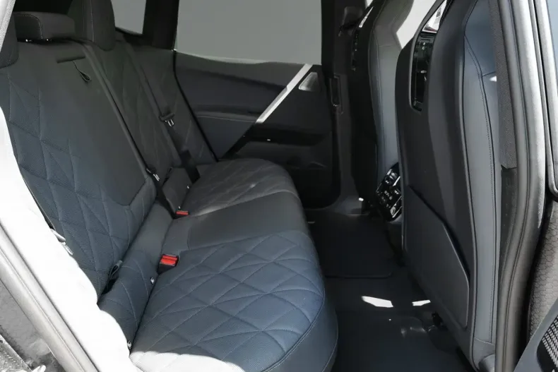 BMW iX din 2023 cu 9.556 km - oferta BMW113701 - foto 8