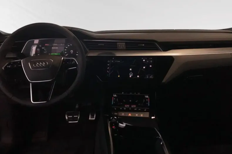 Audi Q8 e-tron din 2023 cu 17.900 km - oferta AUD113702 - foto 11