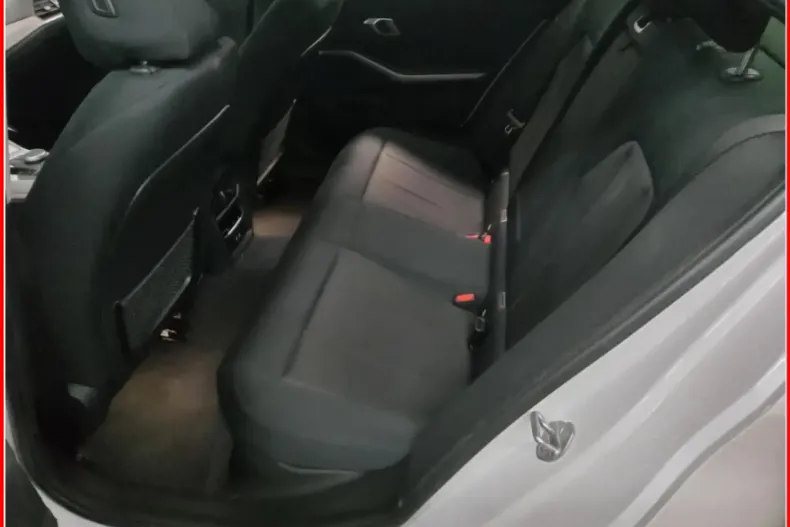 BMW 320 din 2022 cu 67.455 km - oferta BMW113703 - foto 14