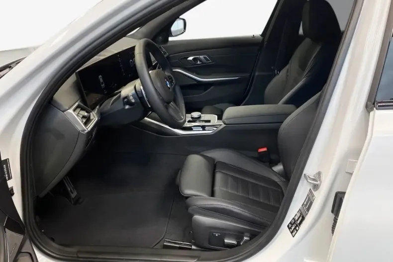 BMW 320 din 2023 cu 50.132 km - oferta BMW113705 - foto 12