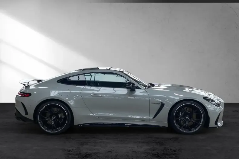 Mercedes-Benz AMG GT din 2024 cu 10.870 km - oferta MER113706 - foto 5