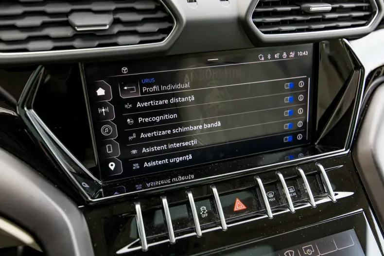 Lamborghini Urus din 2024 cu 15.000 km - oferta LAM113707 - foto 40