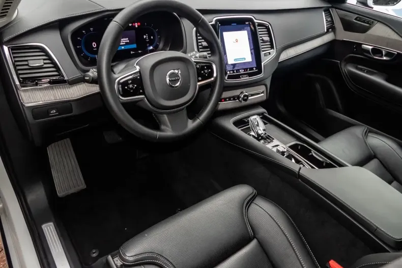 Volvo XC90 din 2023 cu 21.721 km - oferta VOL113712 - foto 6