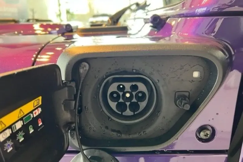 Jeep Wrangler din 2023 cu 16.630 km - oferta JEE113717 - foto 23