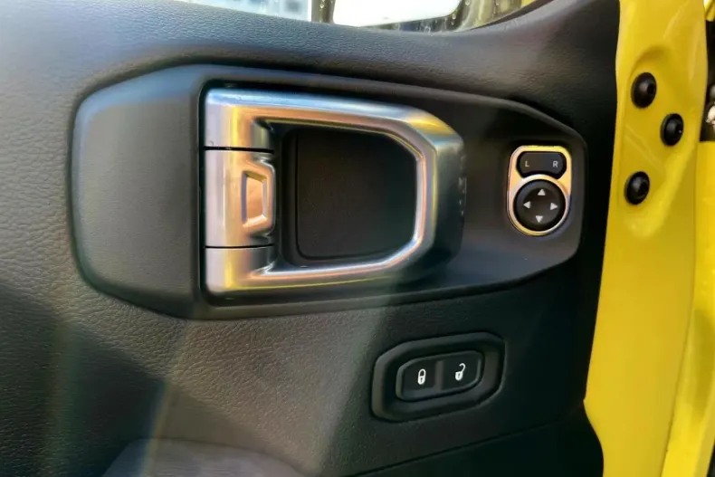 Jeep Wrangler din 2023 cu 30.000 km - oferta JEE113718 - foto 16