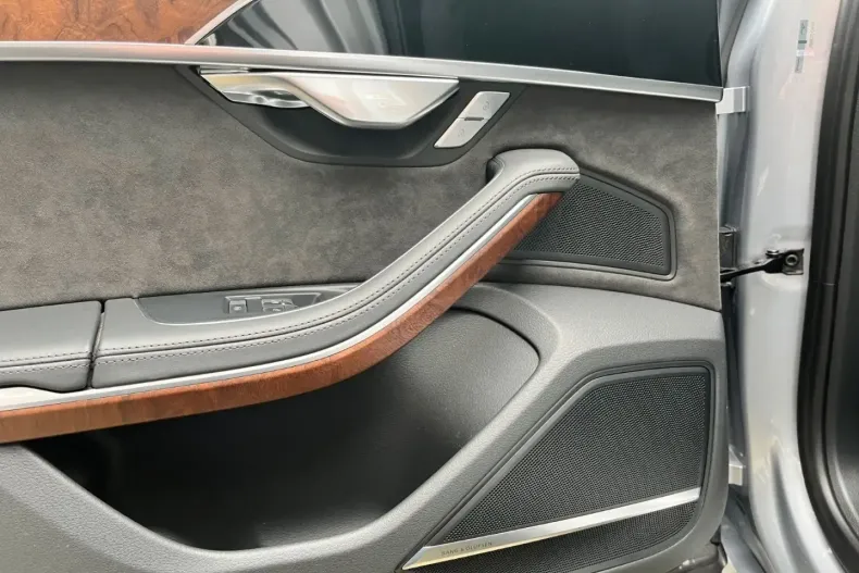 Audi A8 din 2020 cu 74.600 km - oferta AUD113723 - foto 20