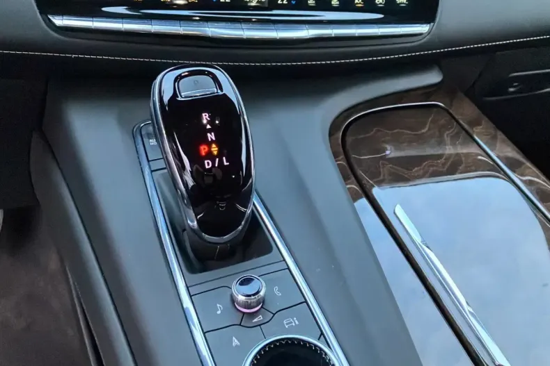 Cadillac Escalade din 2023 cu 12.900 km - oferta CAD113724 - foto 16