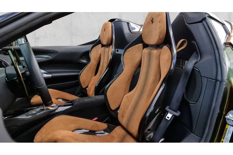 Ferrari SF90 din 2023 cu 7.050 km - oferta FER113727 - foto 17