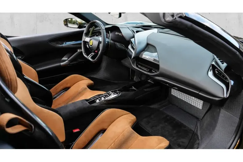 Ferrari SF90 din 2023 cu 7.050 km - oferta FER113727 - foto 18