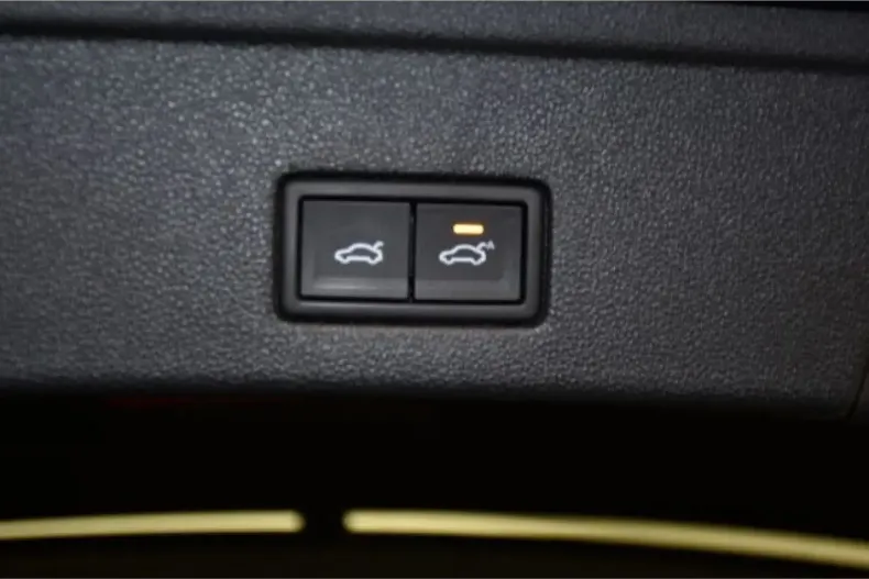 Volkswagen Touareg din 2024 cu 15.650 km - oferta VOL113730 - foto 15