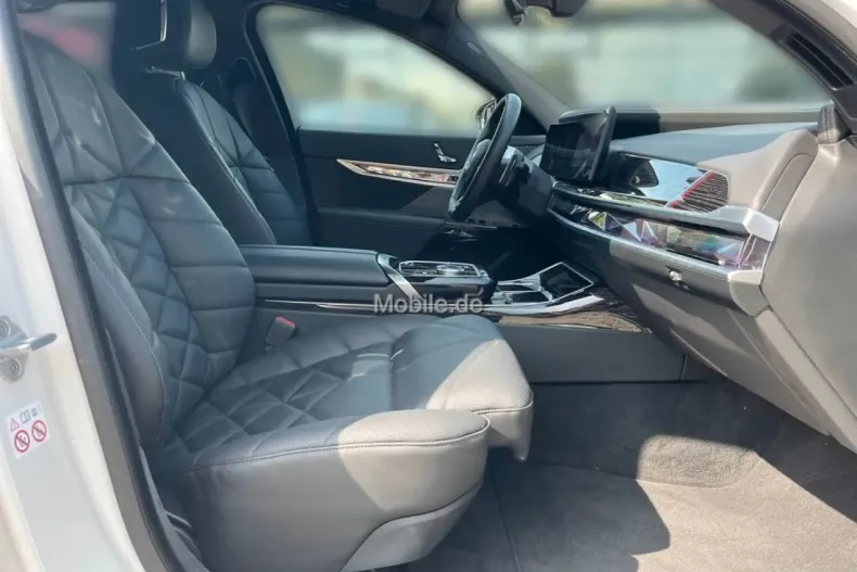 BMW 740 din 2023 cu 29.140 km - oferta BMW113734 - foto 18