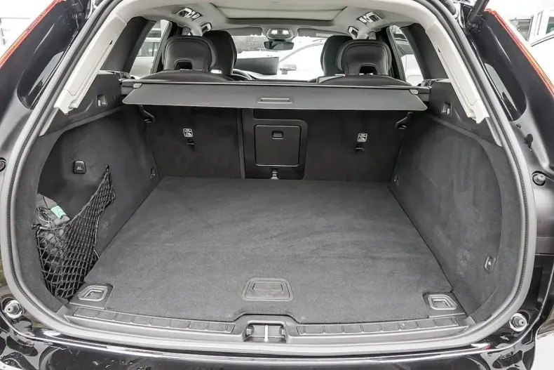 Volvo XC60 din 2024 cu 43.234 km - oferta VOL113753 - foto 13