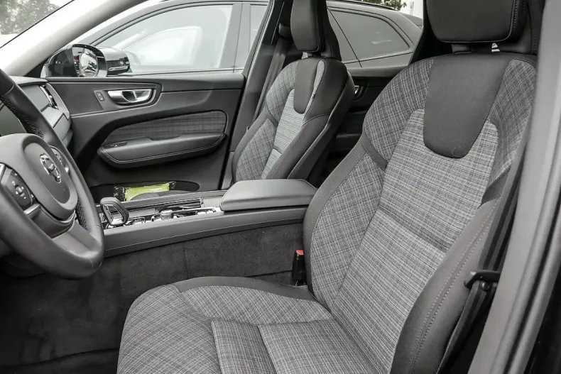 Volvo XC60 din 2024 cu 43.234 km - oferta VOL113753 - foto 30